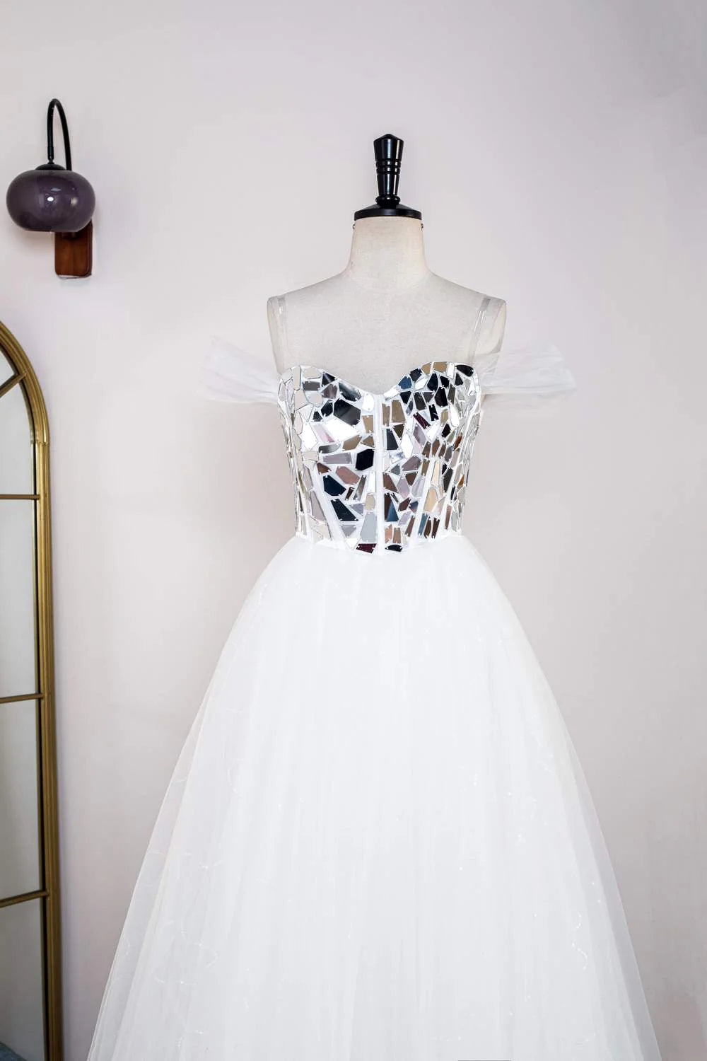Vestidos de fiesta largos de tul con corte en A, hombros descubiertos y espejo de cristal tallado