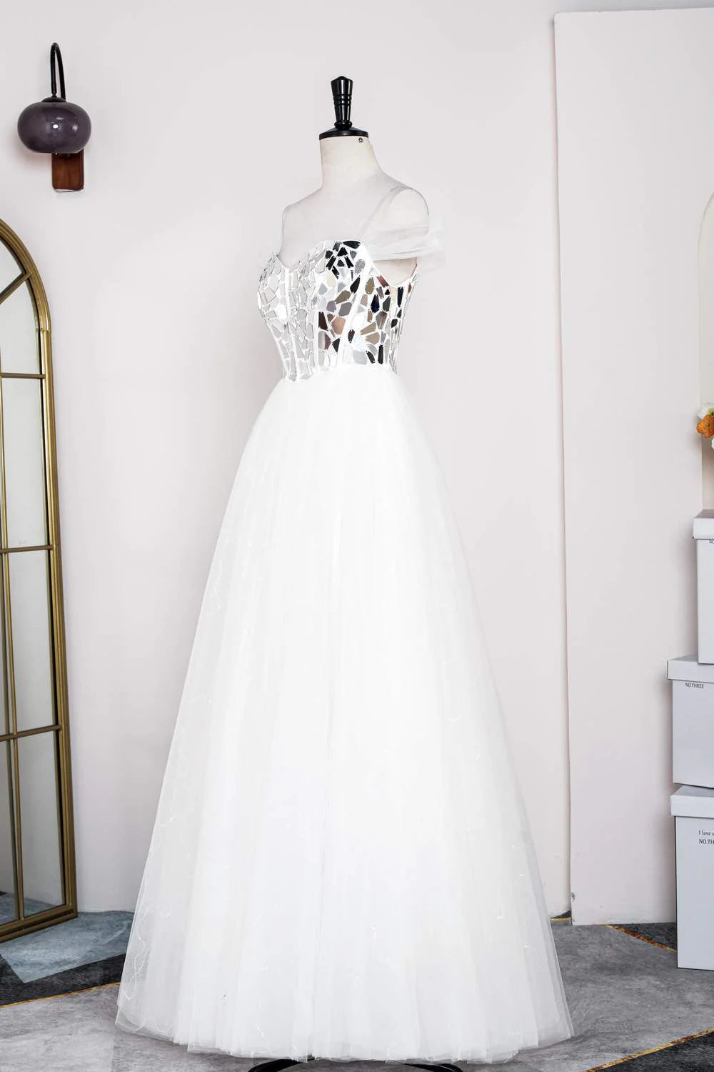 Vestidos de fiesta largos de tul con corte en A, hombros descubiertos y espejo de cristal tallado