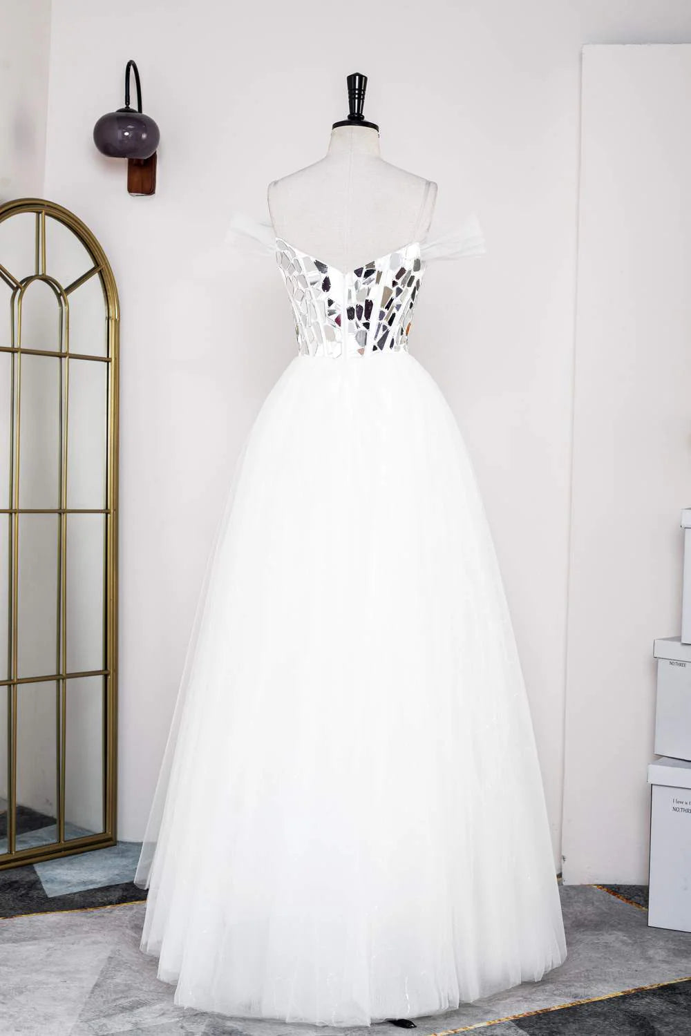 Vestidos de fiesta largos de tul con corte en A, hombros descubiertos y espejo de cristal tallado
