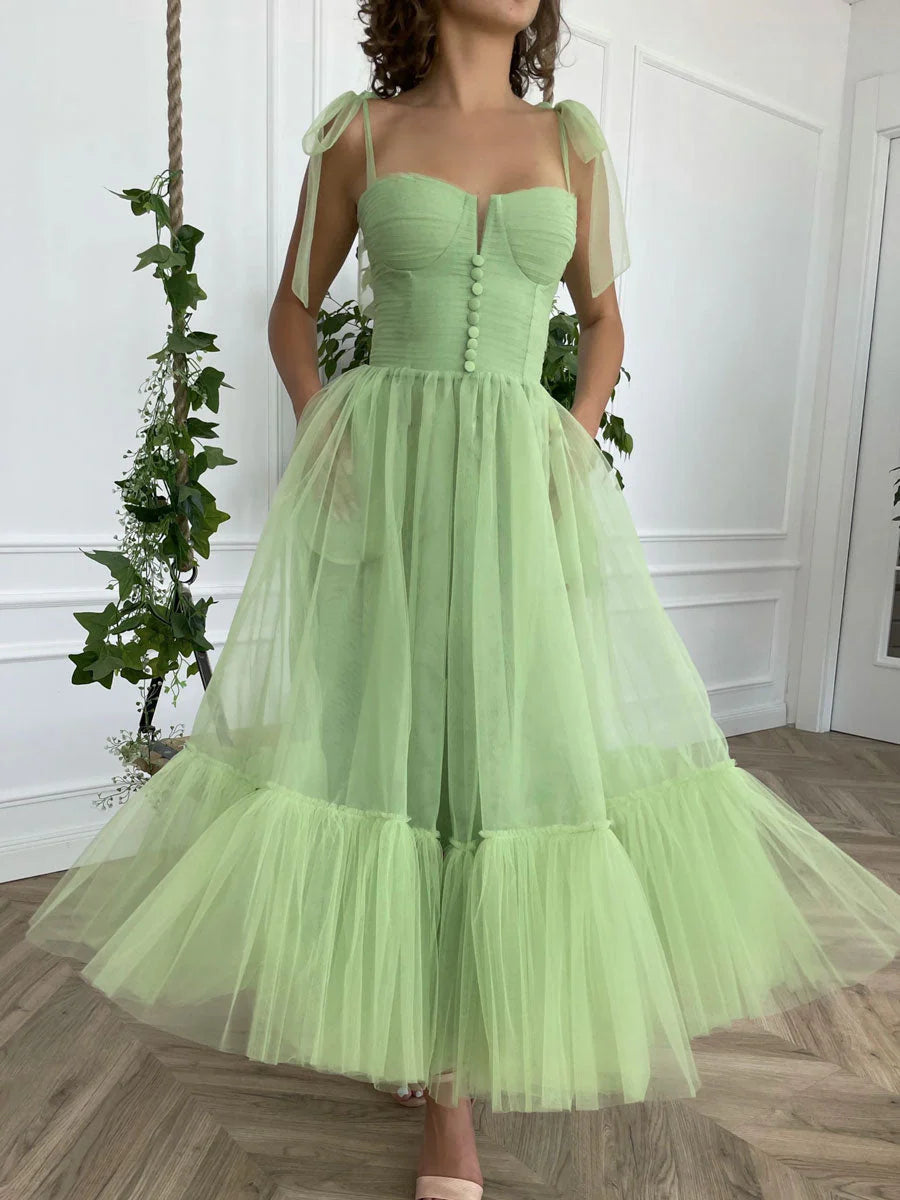 Amzcw Vestido de fiesta sencillo de tul verde hasta la rodilla, vestido formal de tul verde, vestido de fiesta en tienda