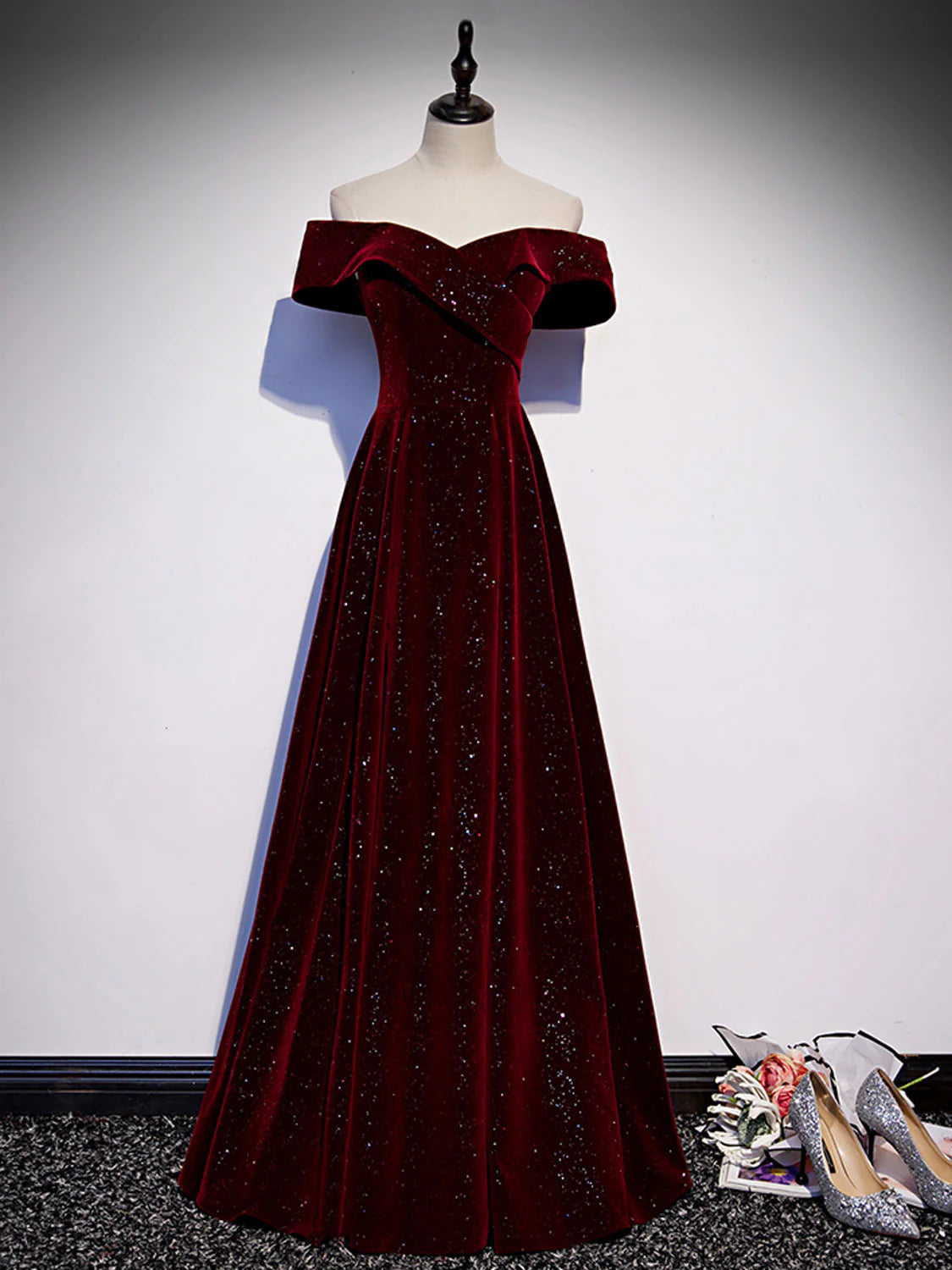 Vestido de fiesta largo burdeos de terciopelo con hombros descubiertos y corte en A de Amzcw, vestido formal burdeos, vestido de fiesta en tienda