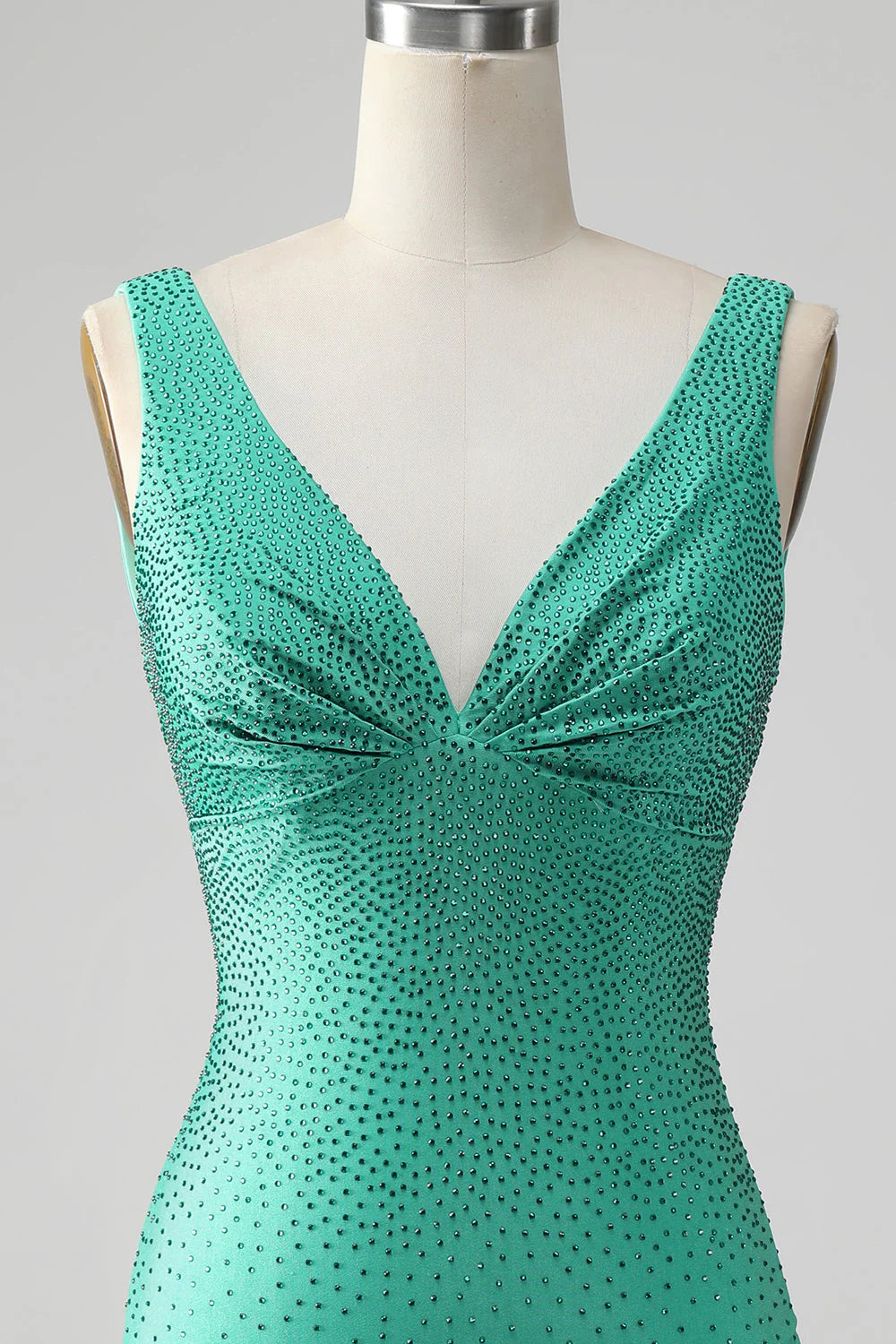 Amzcw Chic Bodycon V Neck Backless Short Green Homecoming Dress with Beading