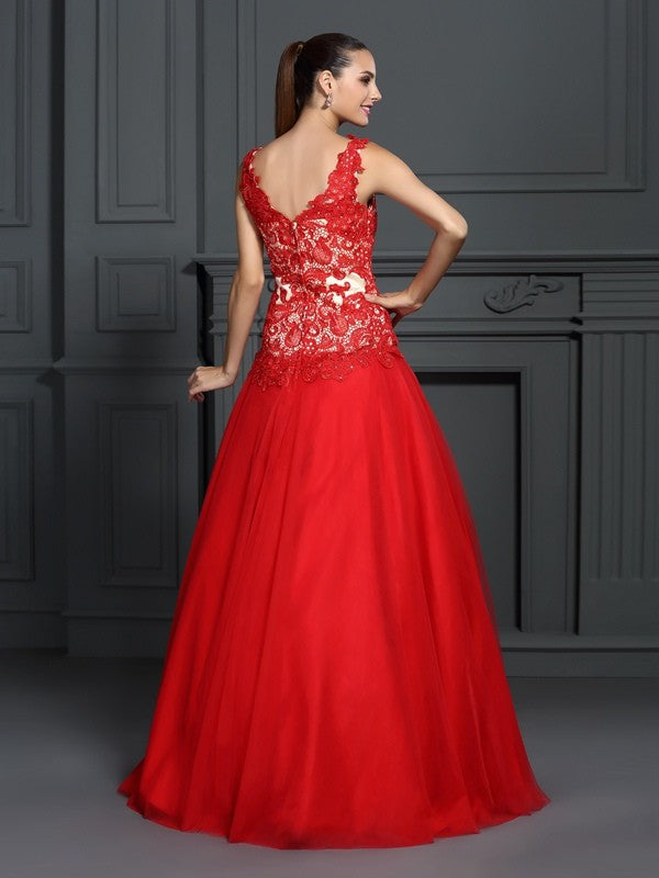 Ball Gown V-neck Lace Sleeveless Long Lace Quinceanera Dresses