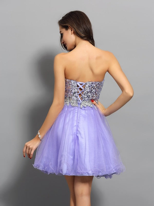 A-Line/Princess Sweetheart Beading Applique Sleeveless Short Net Cocktail Dresses