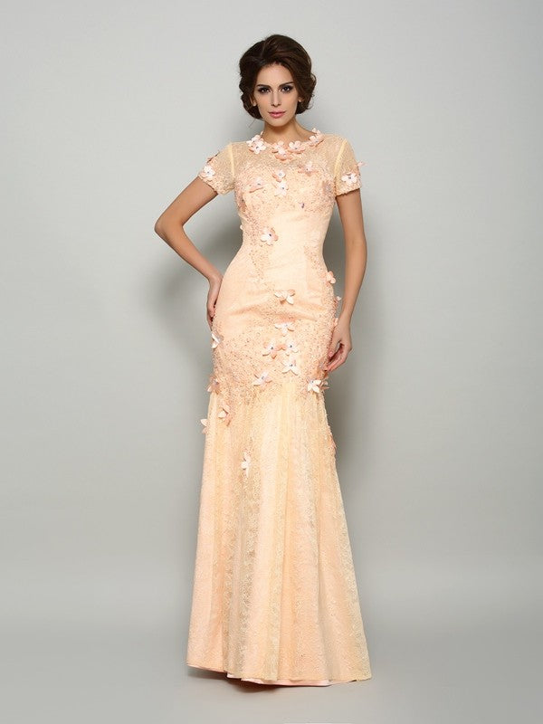 Vestidos largos de satén para madre de la novia con escote redondo, mangas cortas y apliques de sirena/trompeta