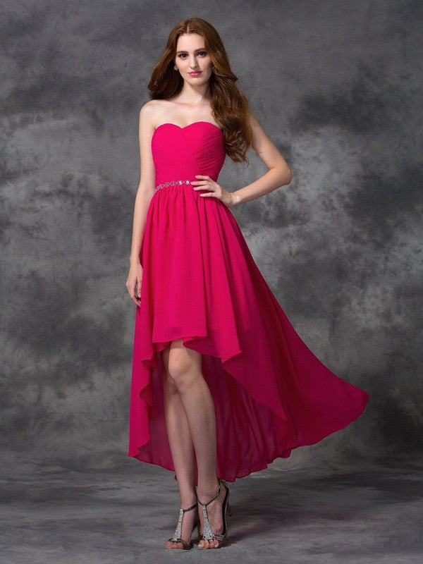 Vestidos de dama de honor de gasa de corte A/princesa, escote corazón, sin mangas, con pedrería y corte alto bajo