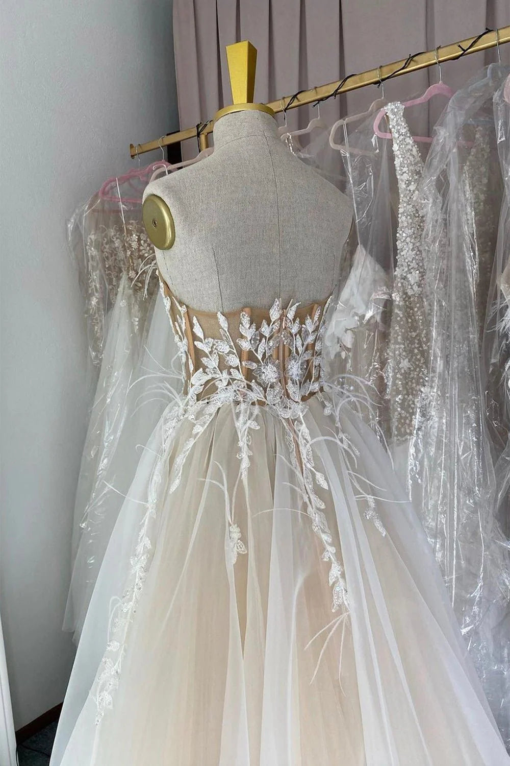 Vestidos de fiesta de tul con apliques, sin mangas, escote en V y corte princesa