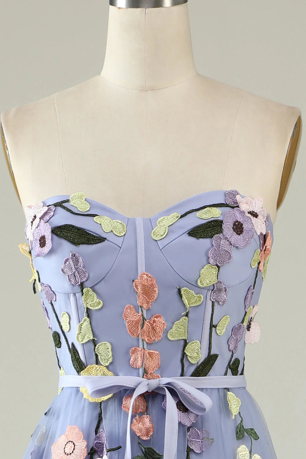 Vestidos de noche largos de tul con escote en forma de corazón y flores 3D