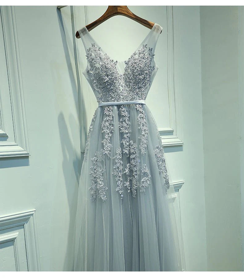 Vestido de fiesta largo sin mangas hasta el suelo con escote en V, de tul blanco con apliques de encaje