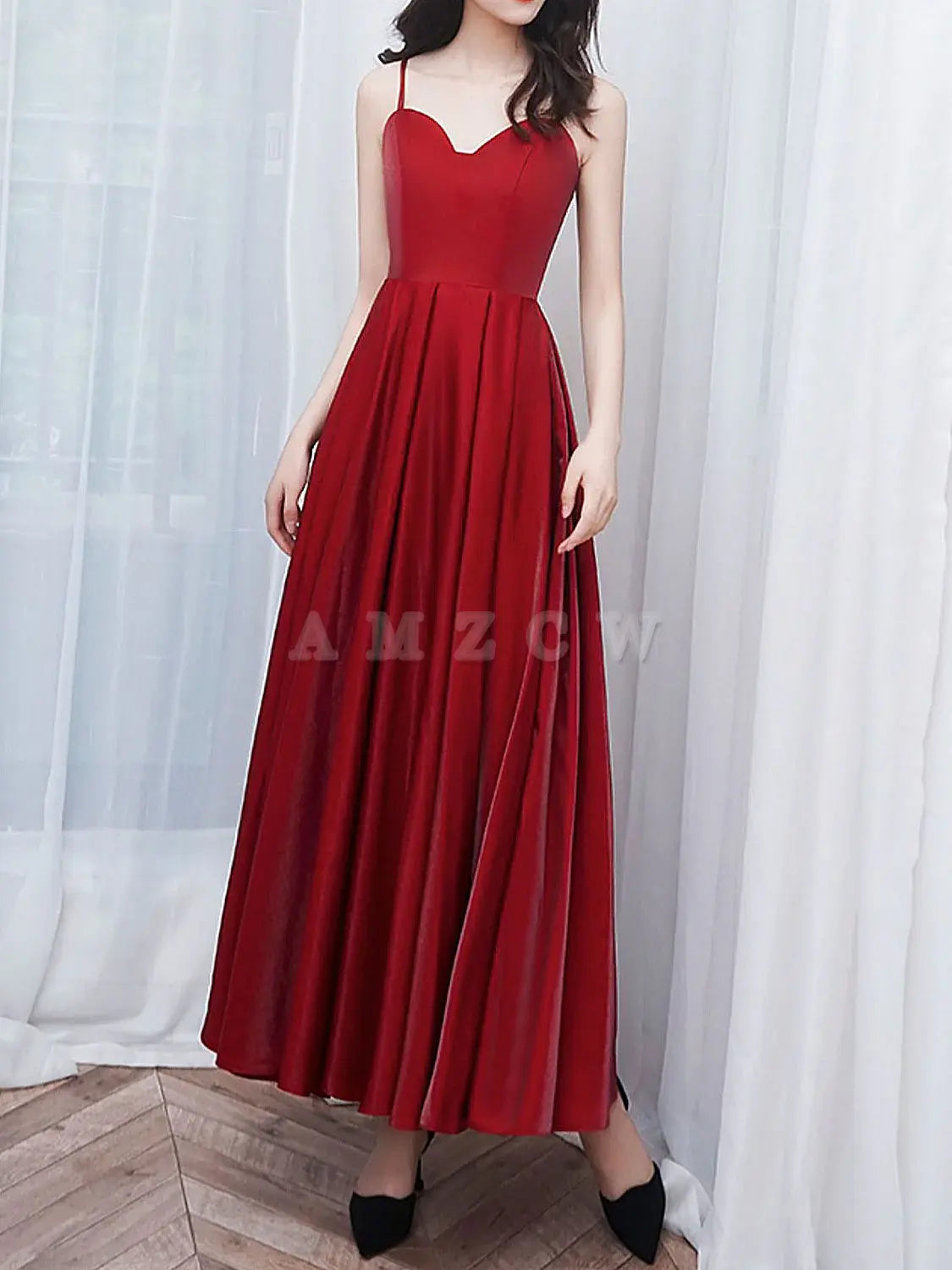 Vestido de fiesta de satén burdeos de corte A de Amzcw, vestido de dama de honor burdeos hasta la rodilla, vestido de fiesta en tienda