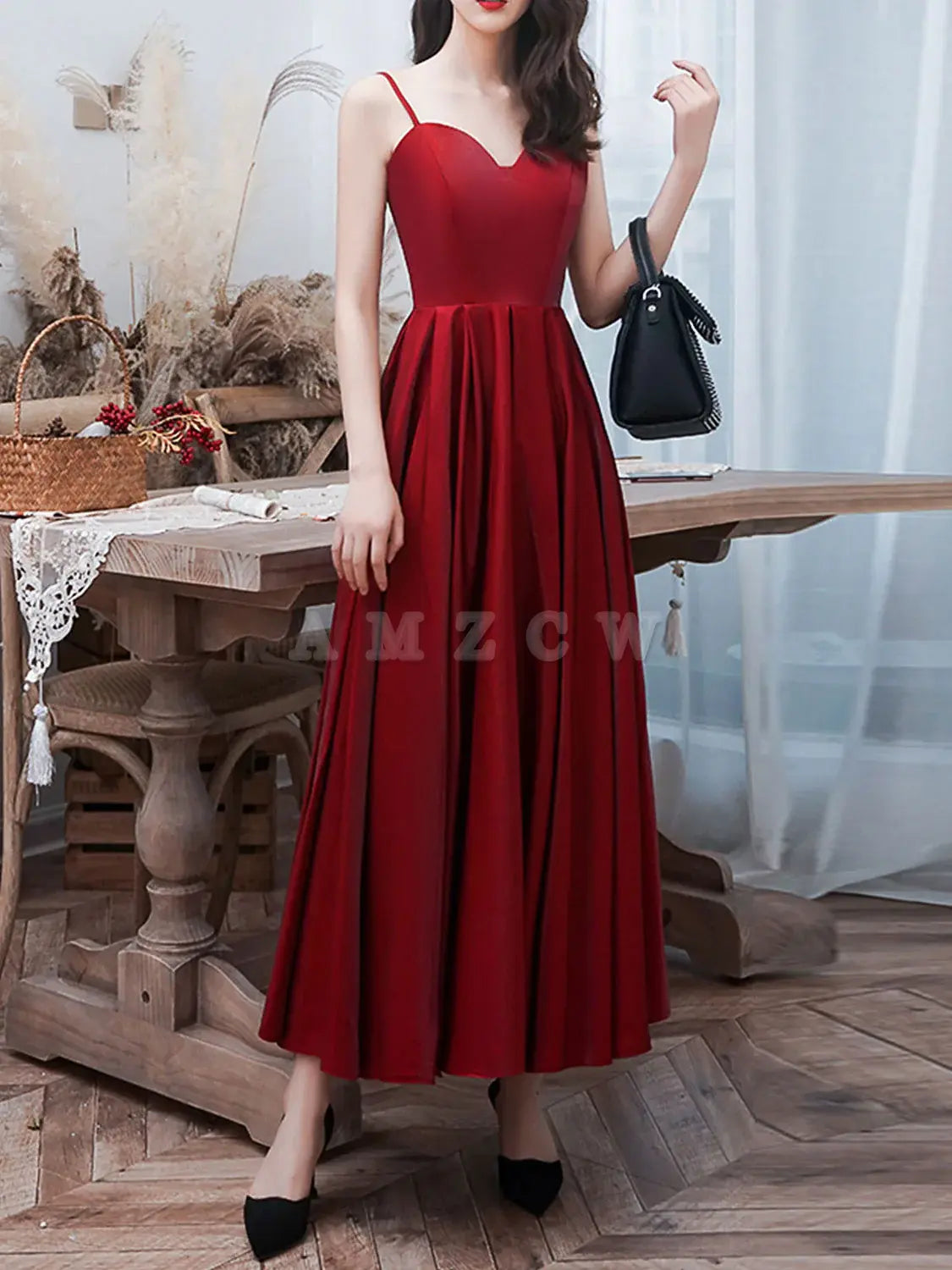 Vestido de fiesta de satén burdeos de corte A de Amzcw, vestido de dama de honor burdeos hasta la rodilla, vestido de fiesta en tienda