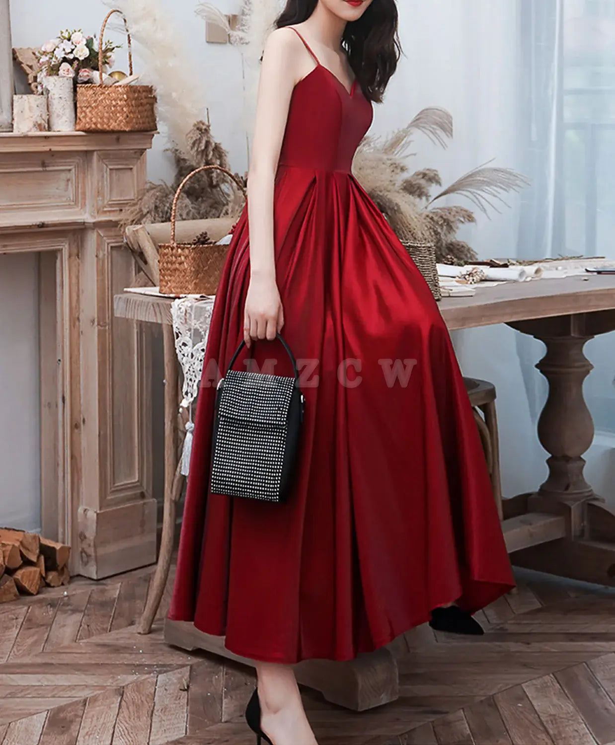 Vestido de fiesta de satén burdeos de corte A de Amzcw, vestido de dama de honor burdeos hasta la rodilla, vestido de fiesta en tienda