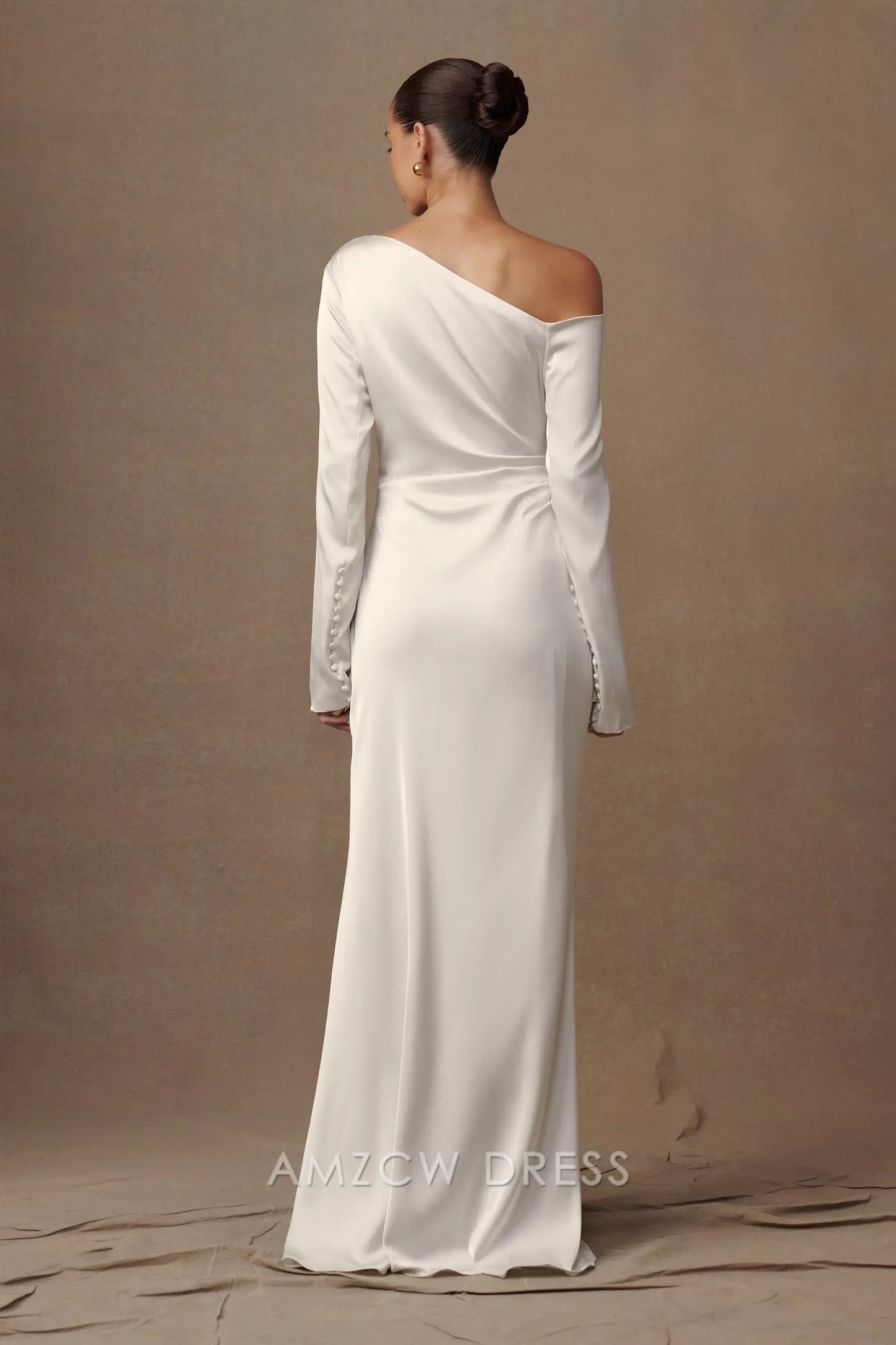 Amzcw Elegant Asymmetric One - Shoulder Satin Gown with Long Sleeves: A Minimalist Masterpiece for Formal Affairs