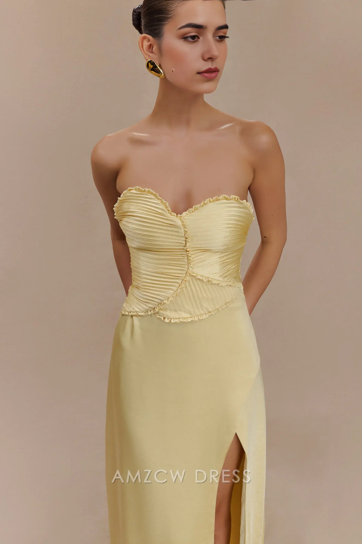 Amzcw Elegant Elegant Strapless Gown with Pleated Bodice & High Slit Party wear