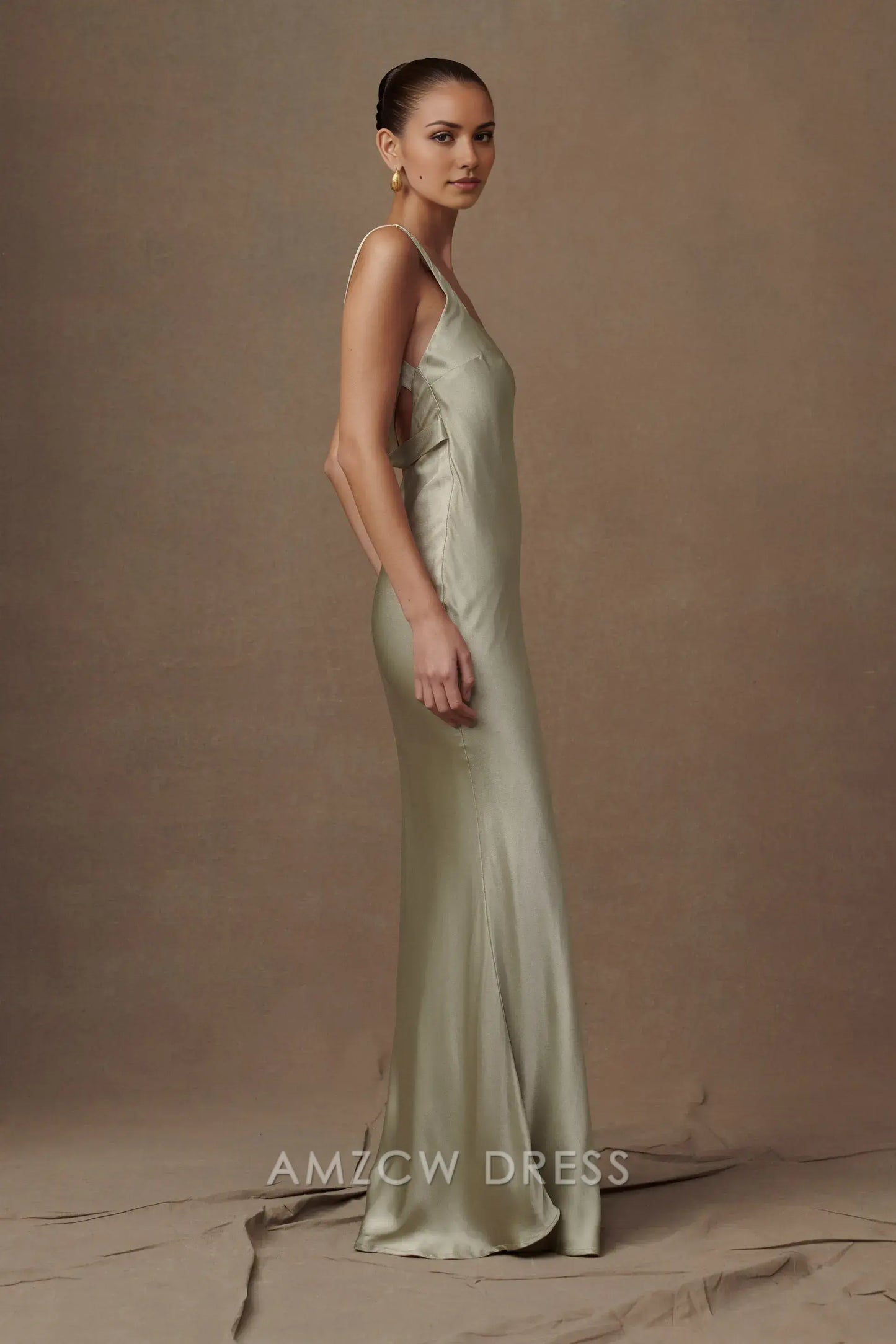 Amzcw Elegant Satin Maxi Dress with Square Neckline and Crisscross Back Straps: A Graceful Choice for Formal Events