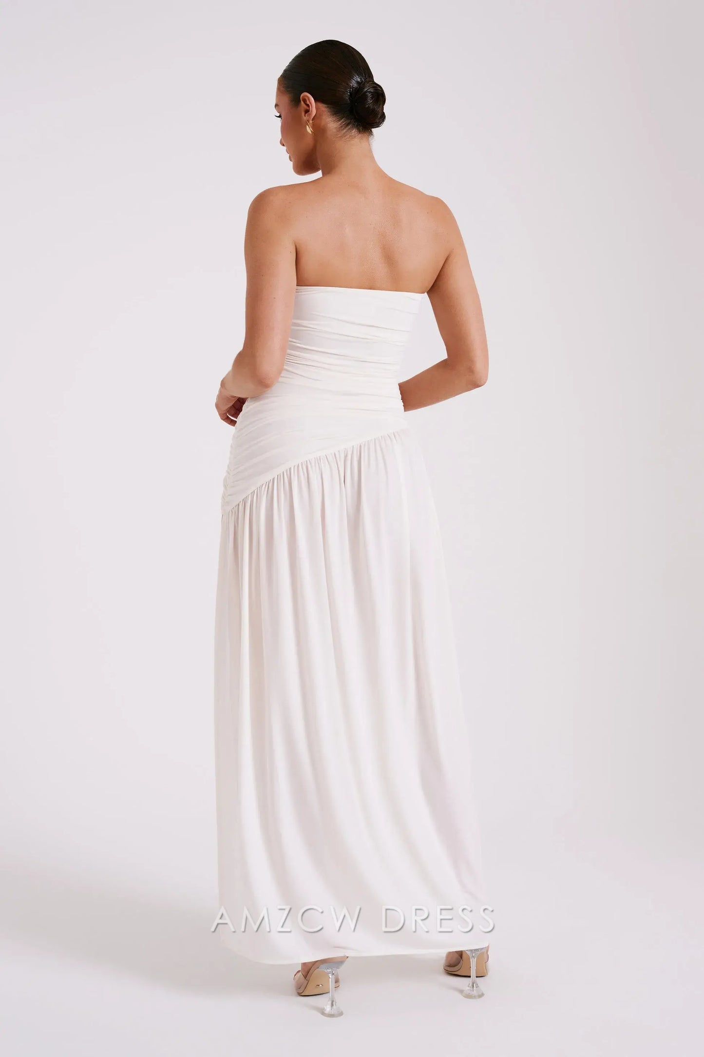 Elegante vestido largo sin tirantes Amzcw con diseño fruncido asimétrico y abertura alta para fiestas
