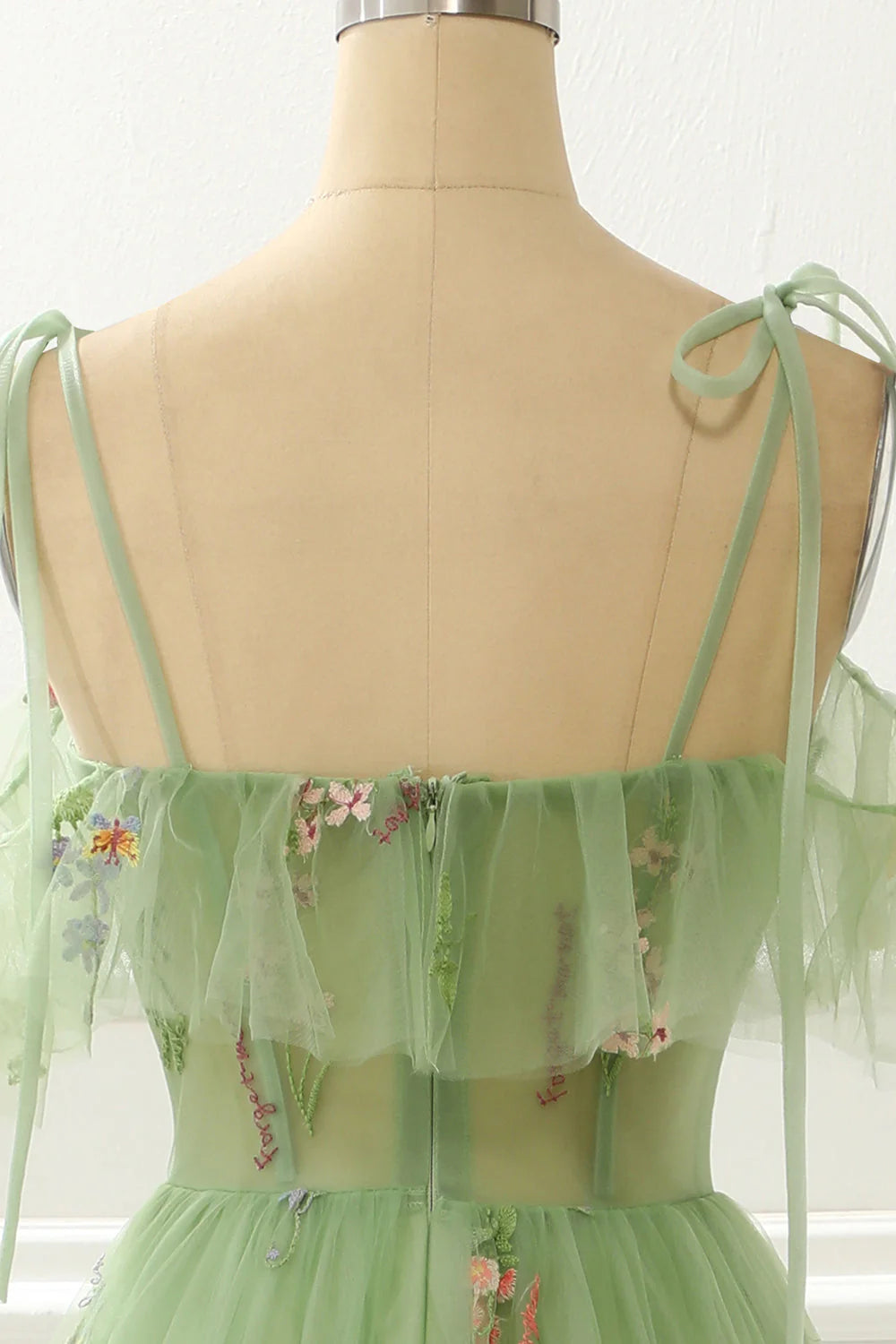Vestidos de noche de graduación con tirantes finos, escote en V y espalda abierta