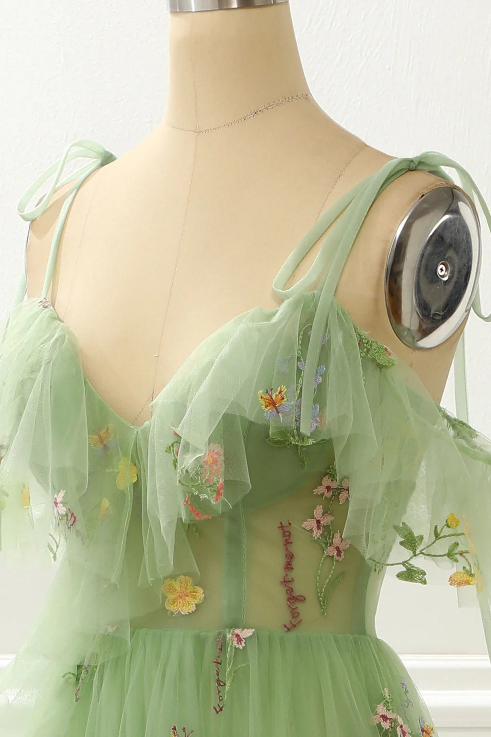 Vestidos de noche de graduación con tirantes finos, escote en V y espalda abierta