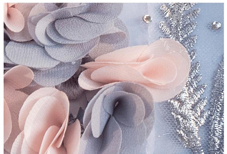 Vestido de quinceañera con hombros descubiertos, tul, encaje, escote corazón y apliques