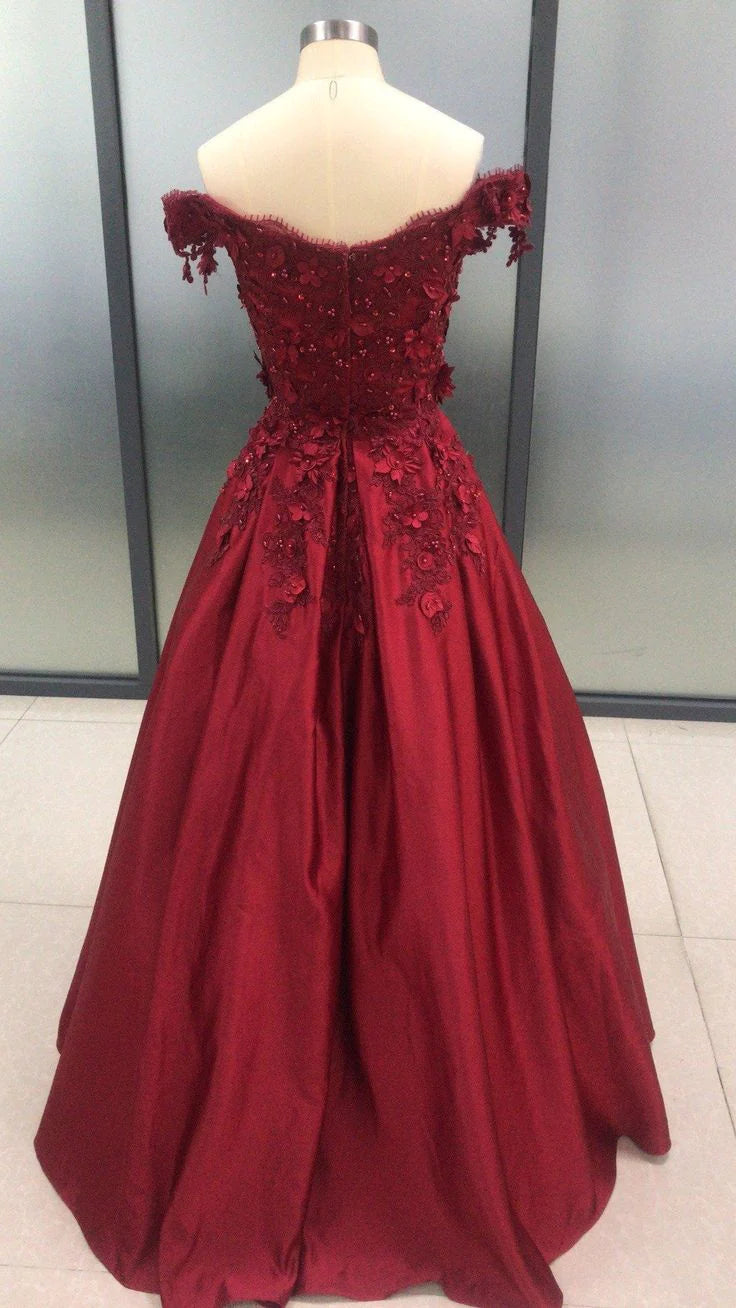 Ball Gown Red Lace Appliques Prom Dresses Off the Shoulder Quinceanera Dresses