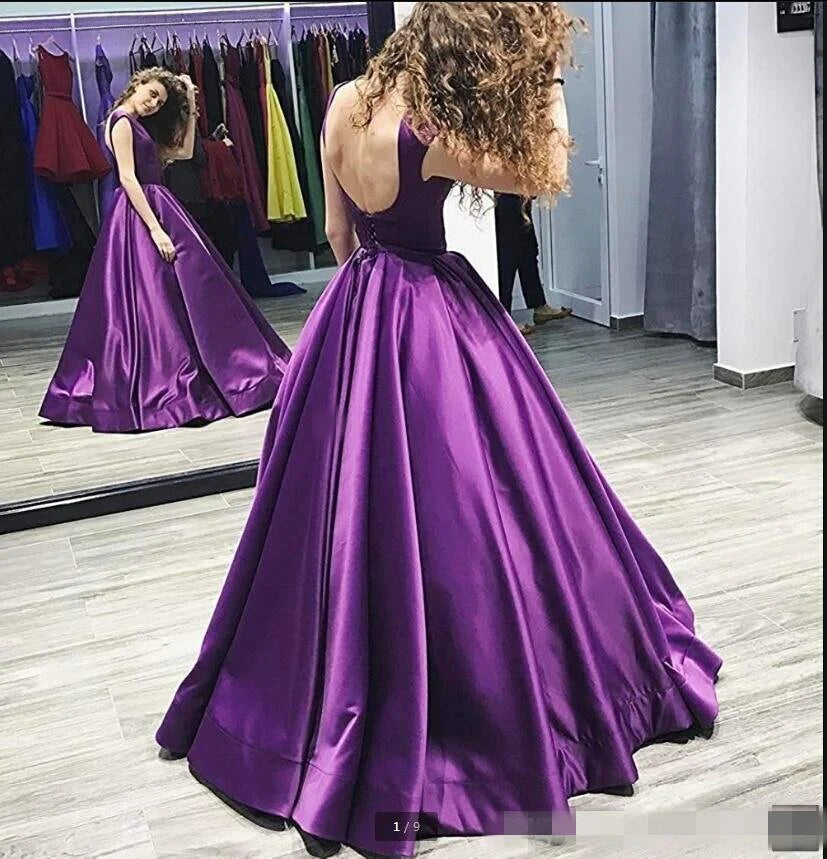 Vestidos de fiesta de satén sin mangas con escote barco morado y espalda descubierta
