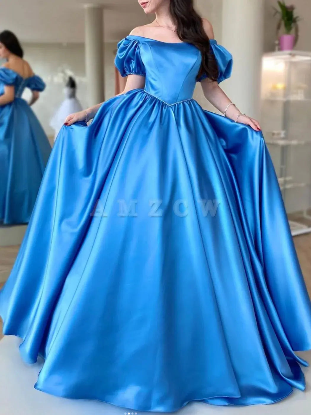 Vestido de fiesta largo de satén azul Amzcw, corte A, largo, azul, para graduación, disponible en tienda.