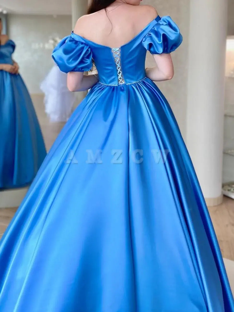 Vestido de fiesta largo de satén azul Amzcw, corte A, largo, azul, para graduación, disponible en tienda.