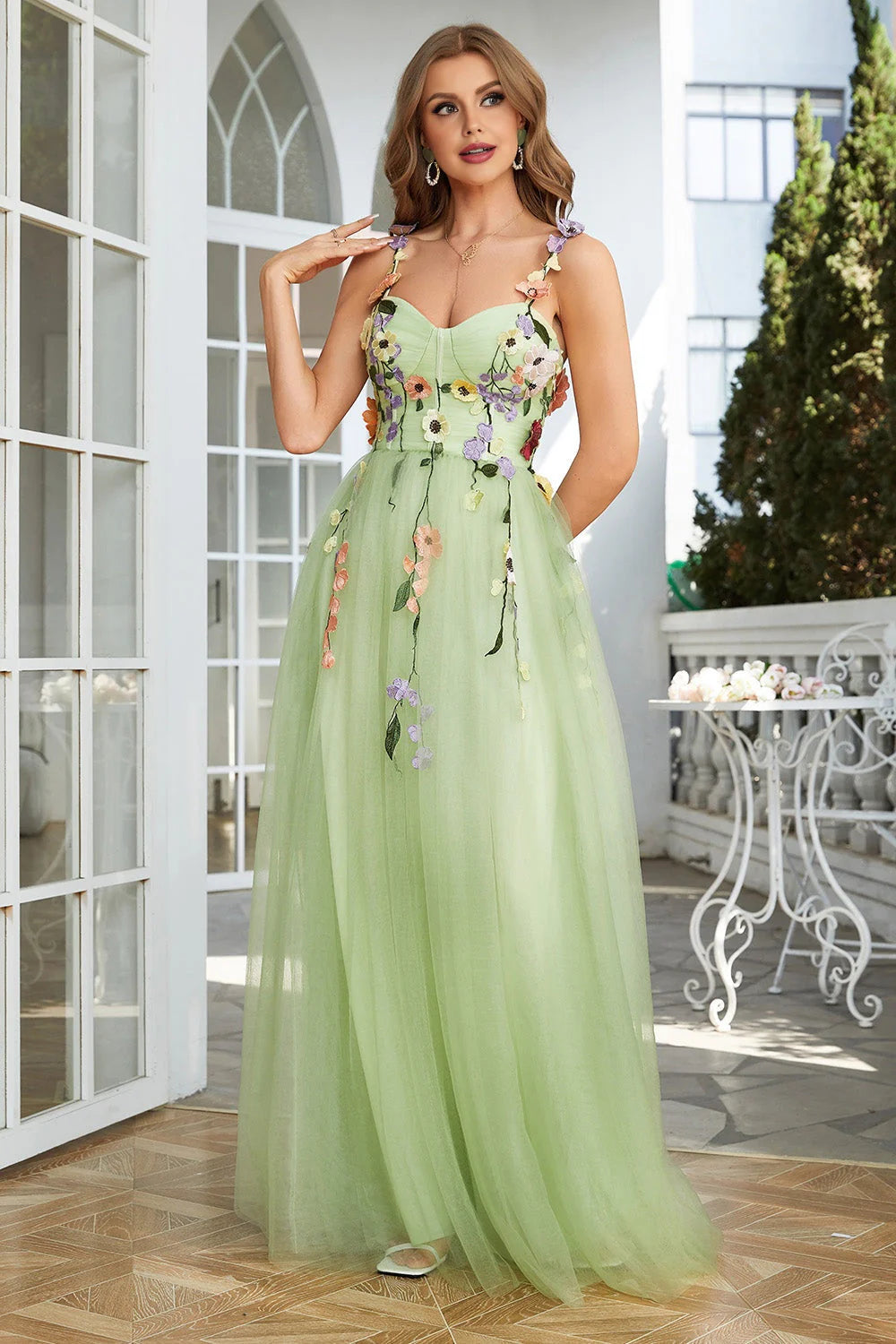 Vestidos de noche elegantes, largos, con escote en forma de corazón y cremallera.