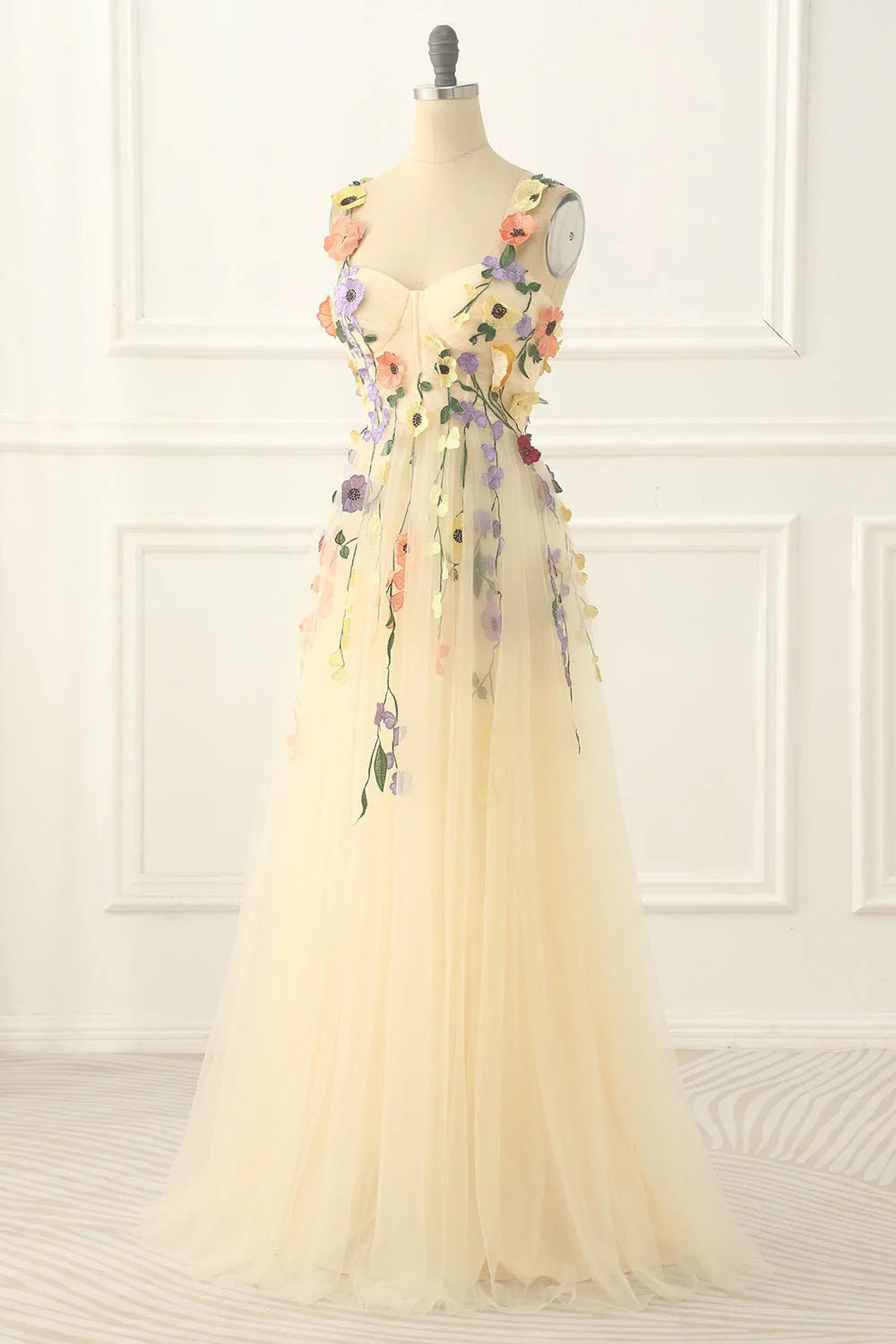 Vestidos de noche elegantes, largos, con escote en forma de corazón y cremallera.