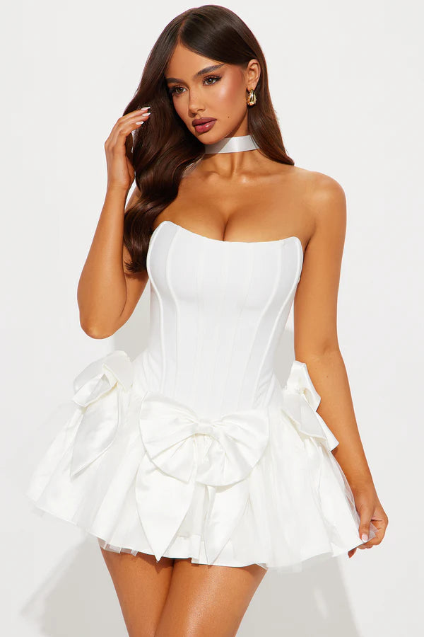 Elegant A-Line Strapless Sleeveless Bow Detail White Mini Homecoming Dress for Women