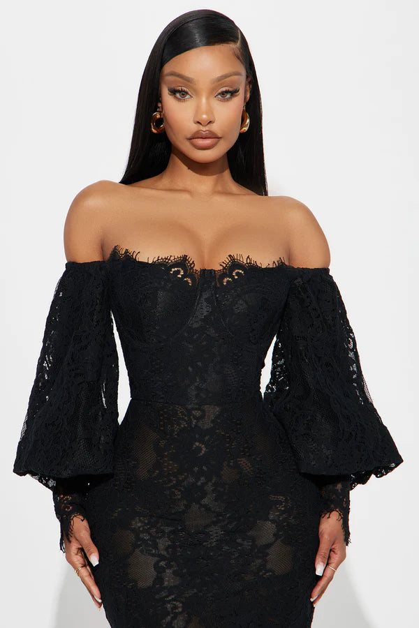 Elegant Off-Shoulder Puffy Sleeve Lace Black Floor-Length Prom Dress Gown