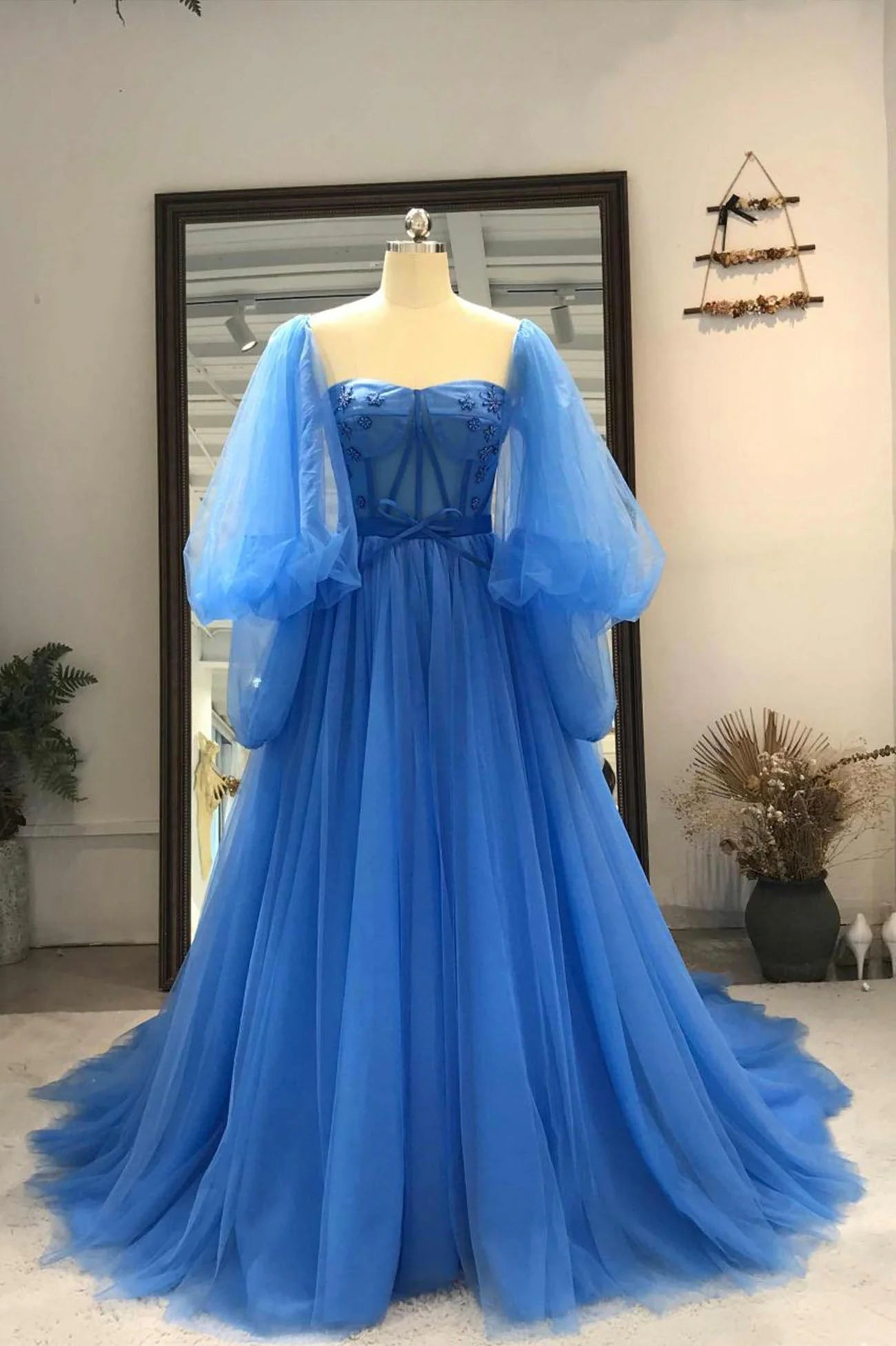 Vestidos de fiesta de tul con mangas largas, corte A, hasta el suelo y abertura