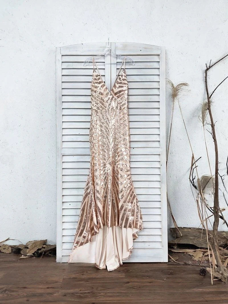 Vestidos de fiesta largos con lentejuelas doradas y escote en V profundo cruzado de sirena