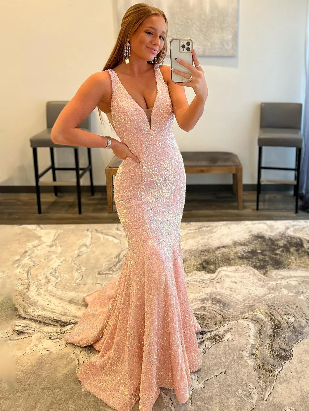 Vestido de fiesta de sirena con escote en V, cola larga, espalda descubierta, tirantes finos y lentejuelas de terciopelo