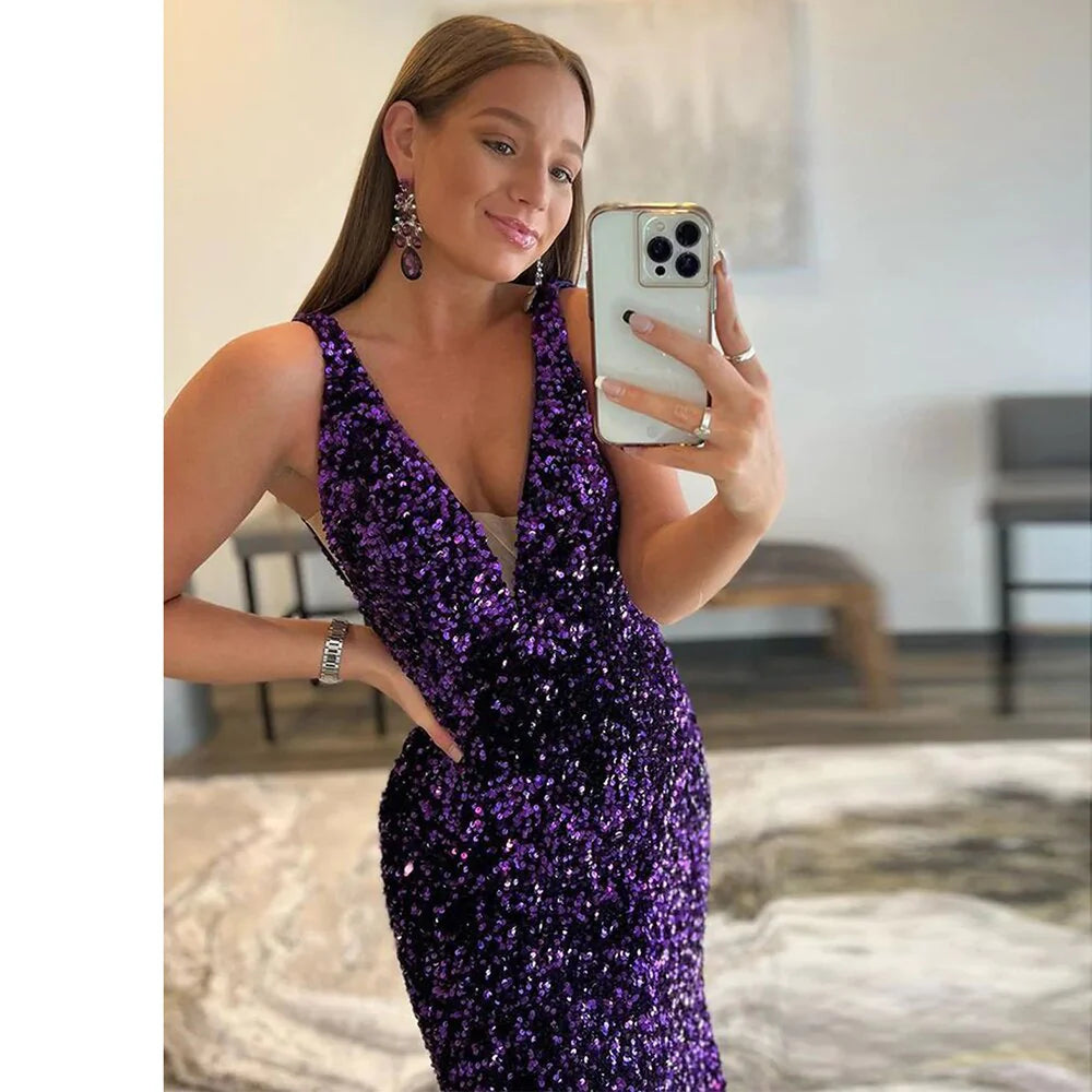 Vestido de fiesta de sirena con escote en V, cola larga, espalda descubierta, tirantes finos y lentejuelas de terciopelo