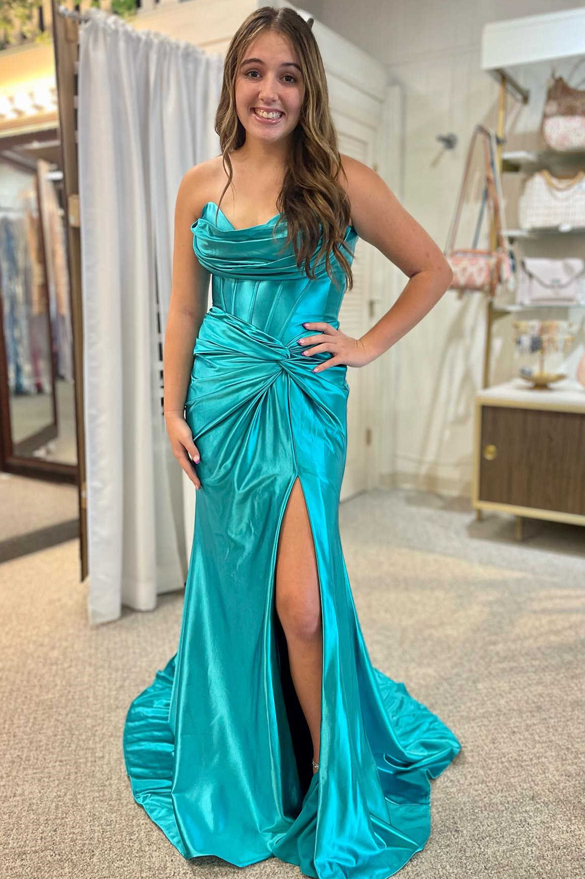 Vestidos de noche de graduación de llegada, sirena, satén, cola larga