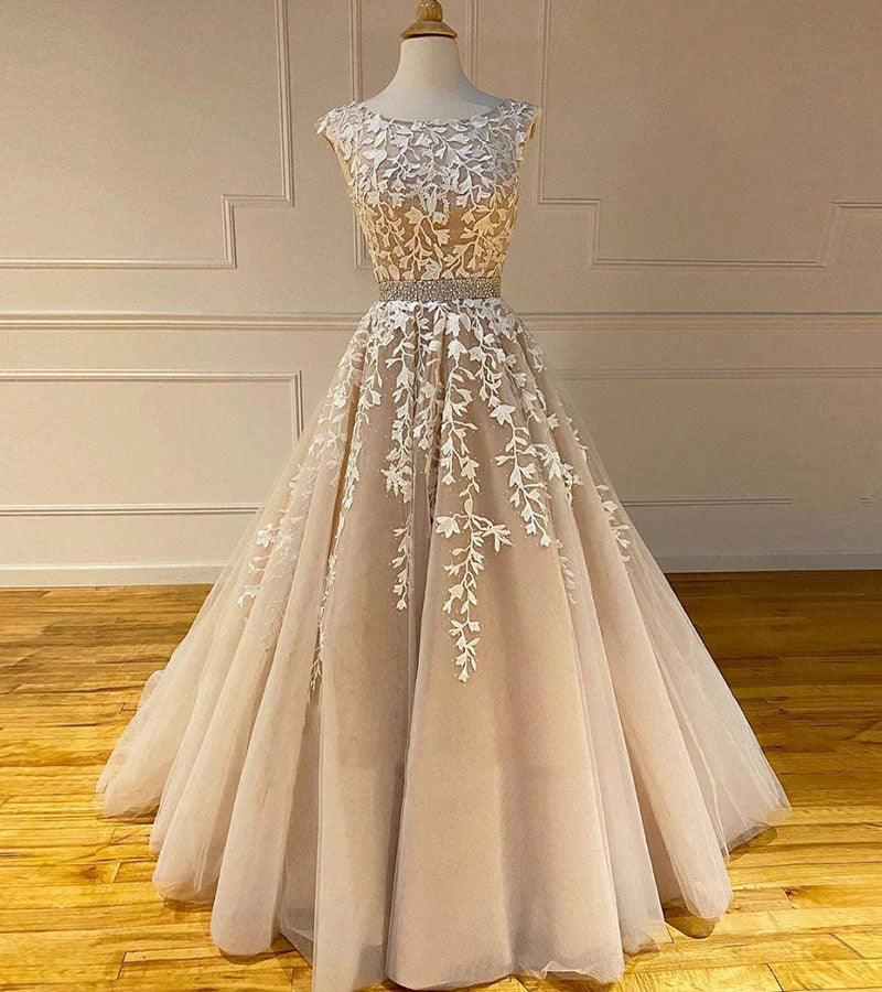 Vestido de fiesta de tul, corte A, escote redondo, cola larga y apliques