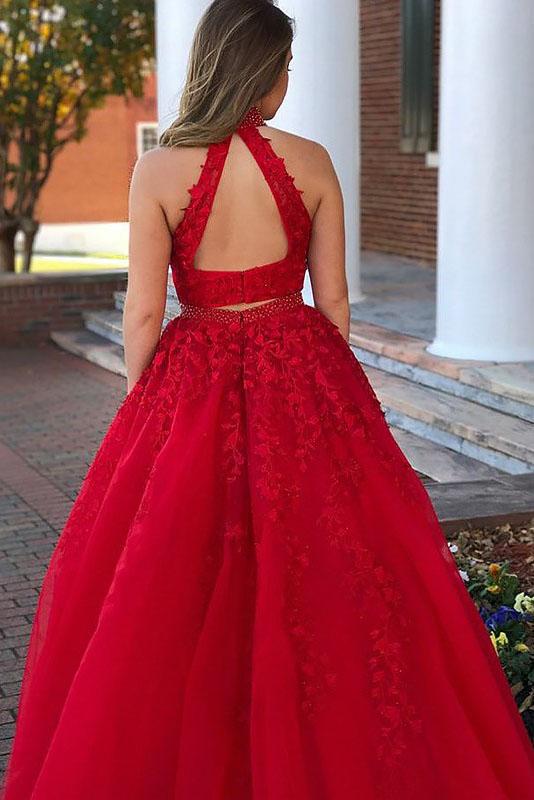 Vestido de fiesta rojo de dos piezas, sin mangas, cuello alto, corte A, con apliques de cuentas y tul hasta el suelo