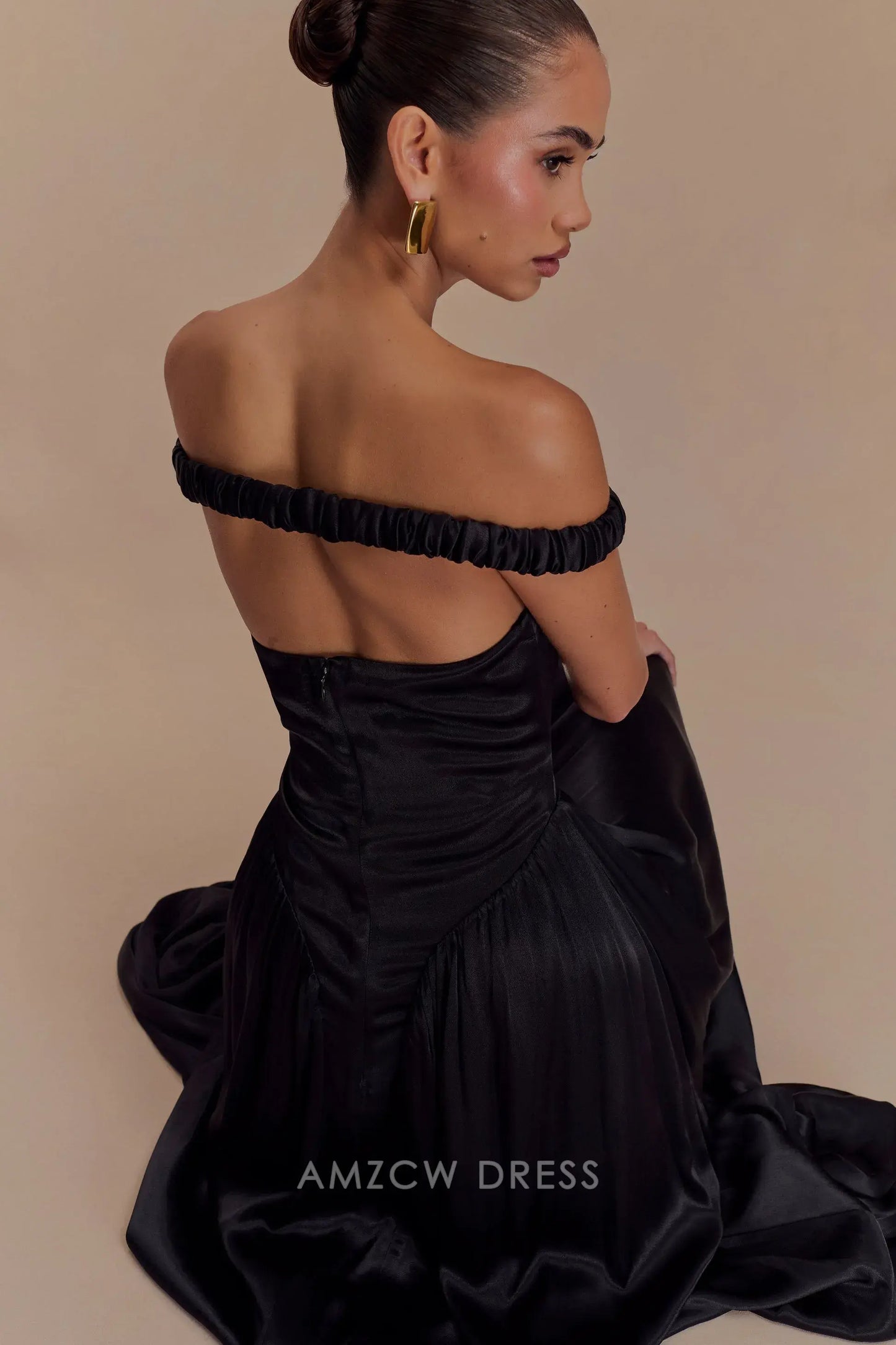 Romantic Sheath/Column Off the Shoulder Sleeveless Backless Floor-Length prom dress