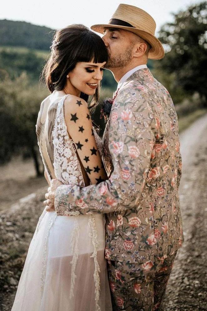 Sexy See Through Thigh Split V Neck Beach Wedding Dresses Beads Tulle Vintage Bride Dress