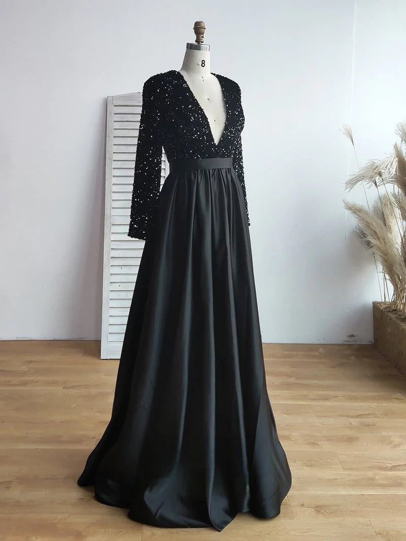 Vestido de noche de graduación plisado con abertura alta, manga larga, satén y lentejuelas con cuello en V