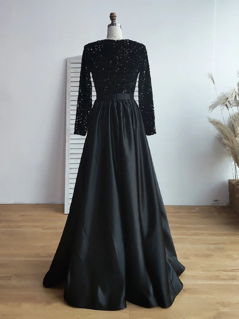 Vestido de noche de graduación plisado con abertura alta, manga larga, satén y lentejuelas con cuello en V
