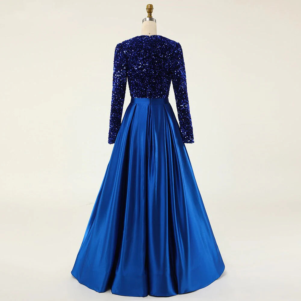 Vestido de noche de graduación plisado con abertura alta, manga larga, satén y lentejuelas con cuello en V