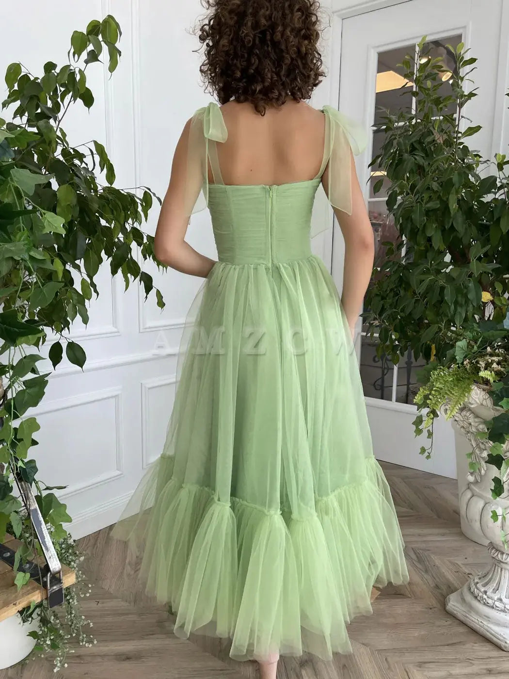 Amzcw Vestido de fiesta sencillo de tul verde hasta la rodilla, vestido formal de tul verde, vestido de fiesta en tienda