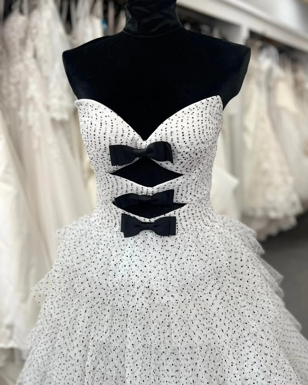 Vestidos de fiesta sin tirantes, corte A, con aberturas escalonadas y largo hasta el suelo