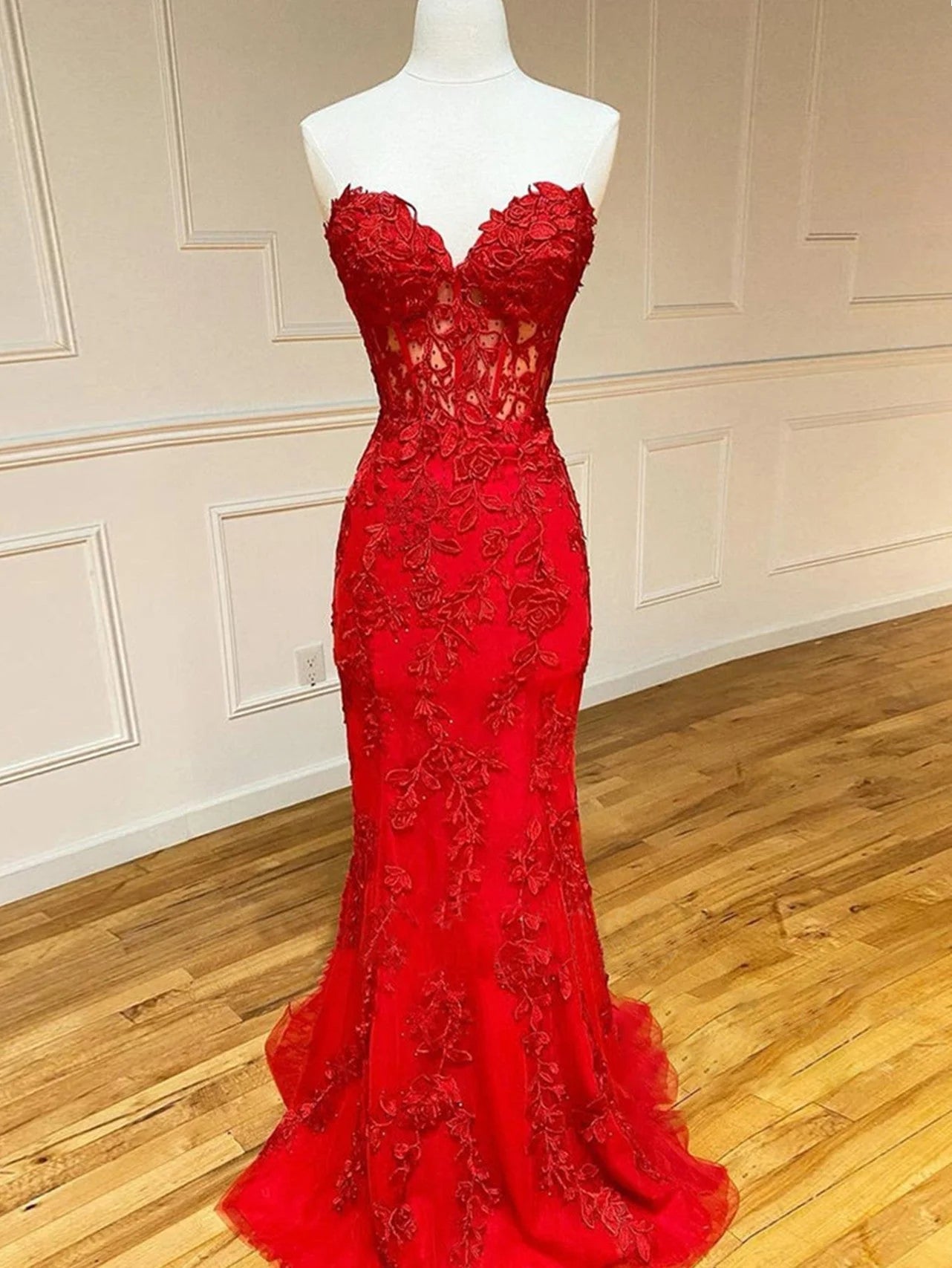 Vestido de fiesta largo de encaje de sirena con apliques