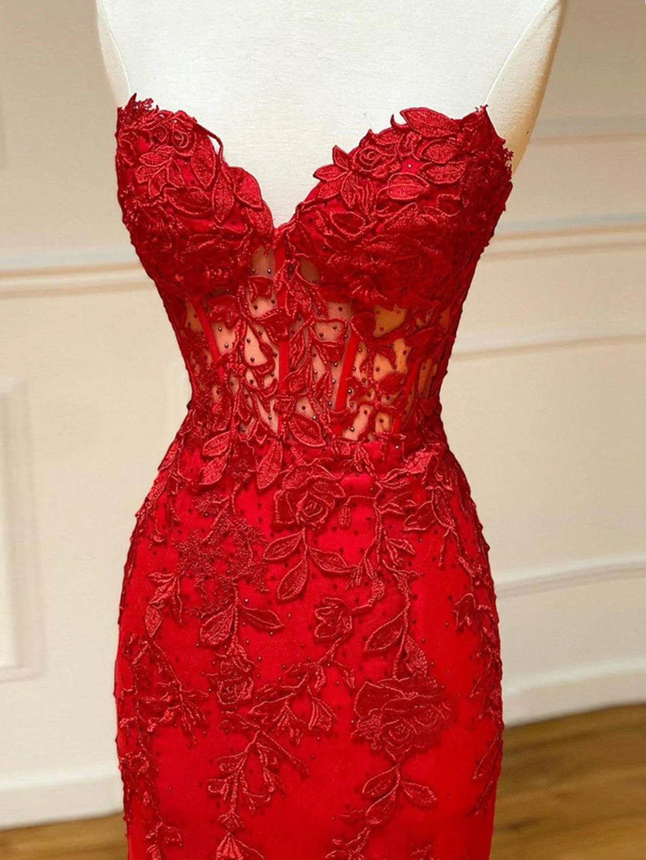 Vestido de fiesta largo de encaje de sirena con apliques