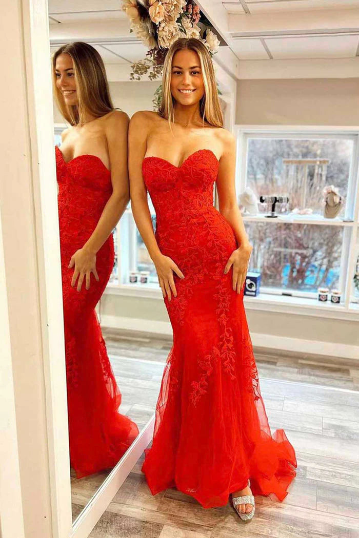 Vestido de fiesta largo de encaje de sirena con apliques