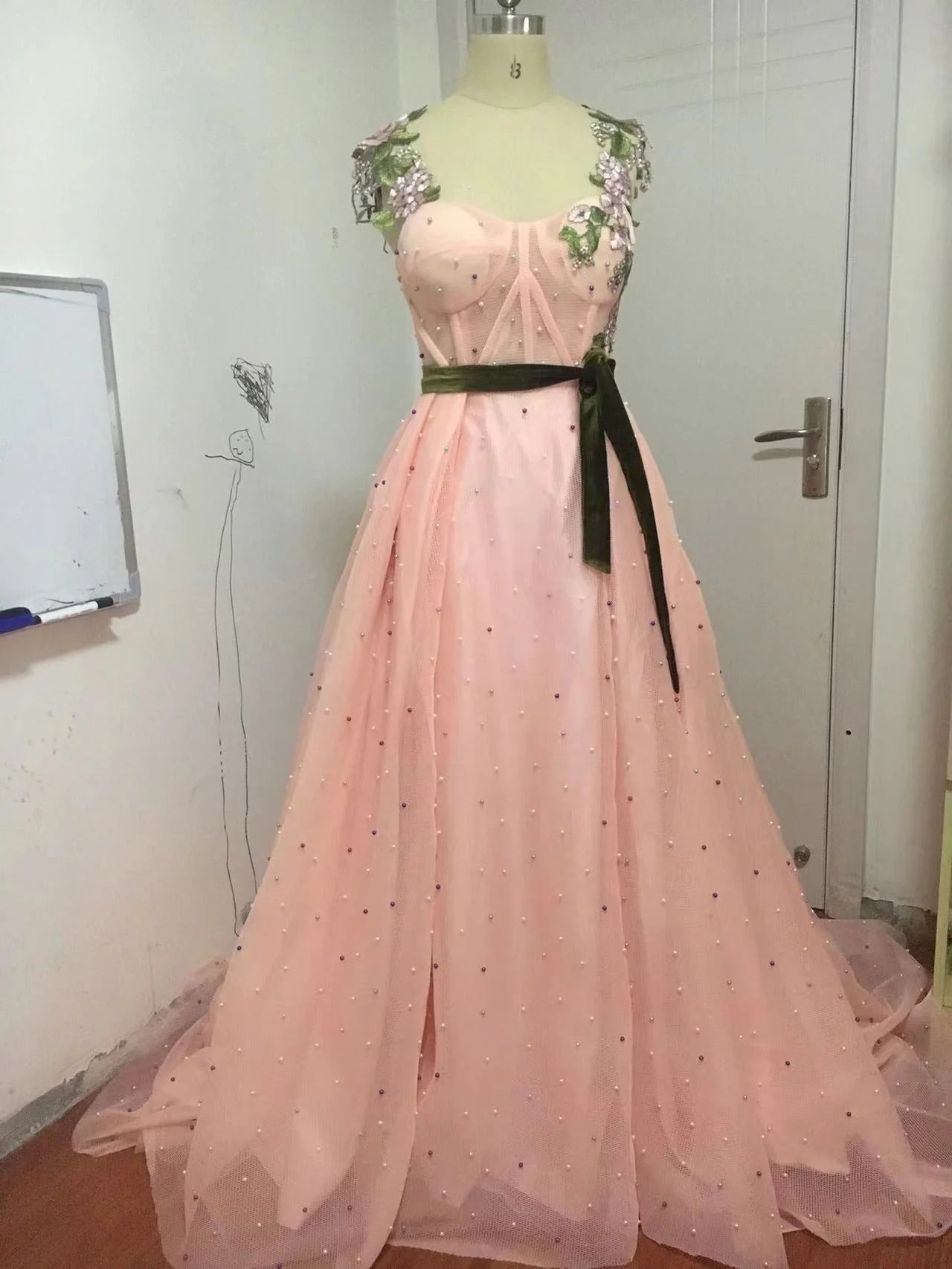 Unique Sweetheart Spaghetti Straps Prom Dresses with Flowers Pockets