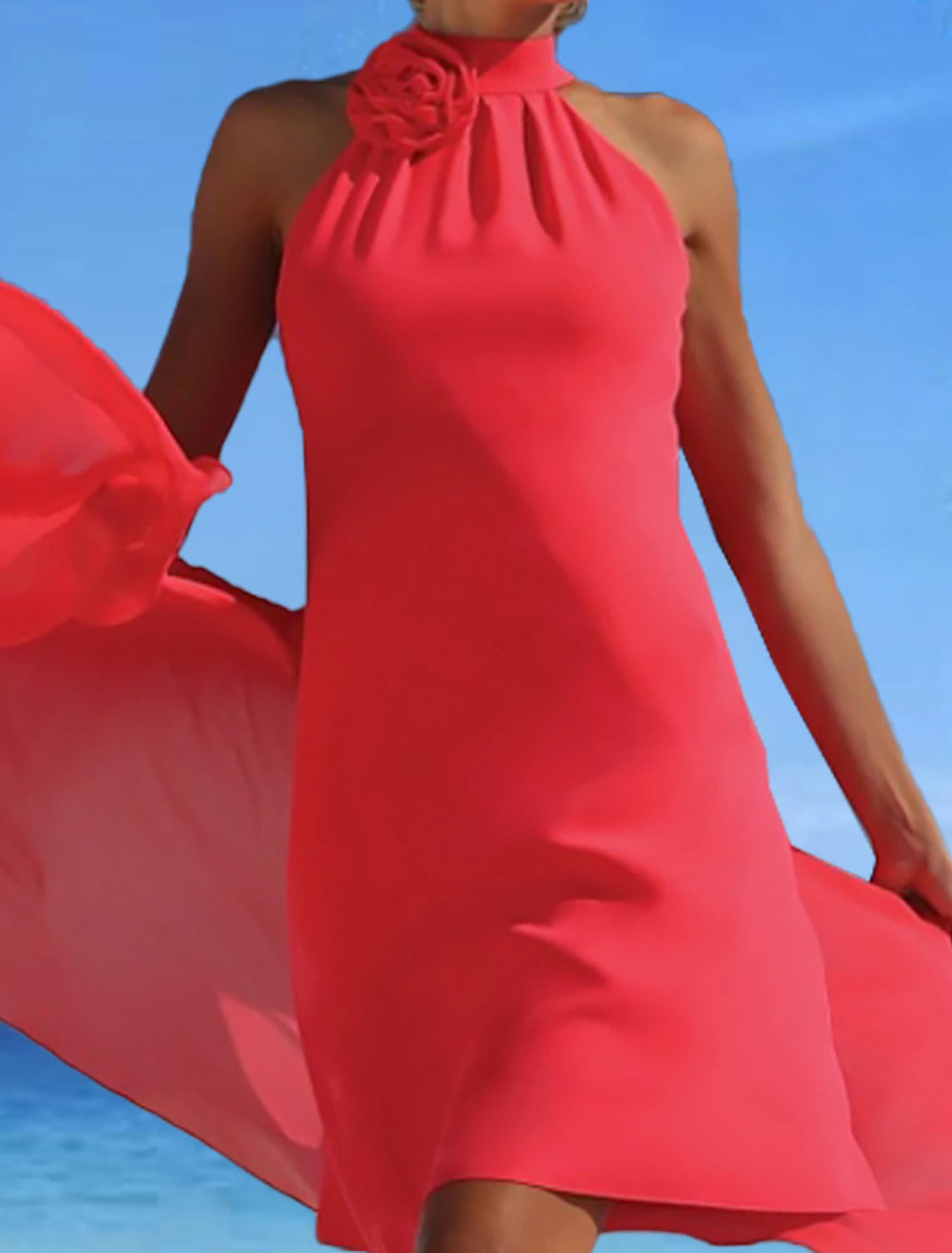 Vestido de madre de la novia con corte tubo/columna, elegante chal incluido, cuello alto, corto/mini, de gasa, sin mangas y con flores